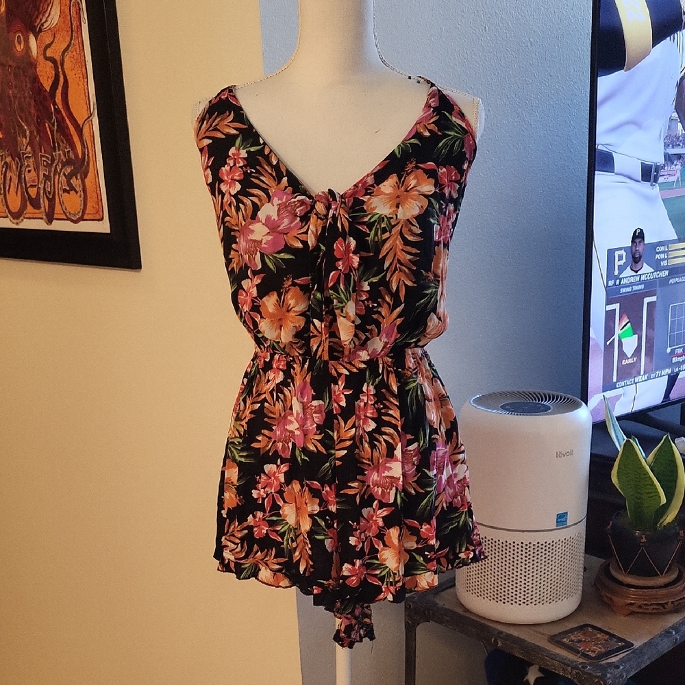 Mossimo Supply Co Tropical Flower Romper Adjustable Straps Orange Pink Black